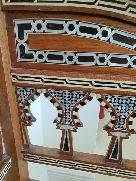 Mosaic Arabesque Damas Chair