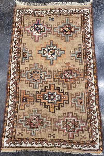 shirvan pattern handmade rug home decor